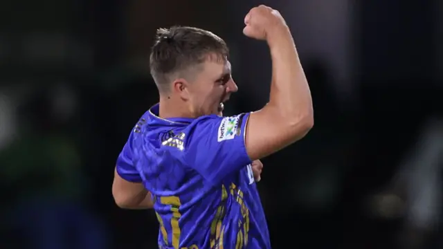Delano Potgieter of MI Cape Town celebrates his dismissal of Sunrisers Eastern Cape's Liam Dawson