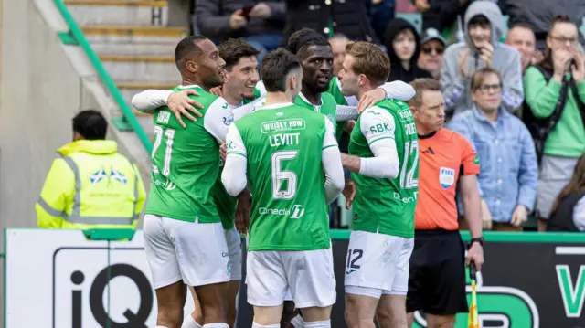 Hibs players celebrate