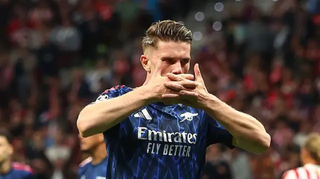 Viktor Gyokeres celebrates a goal by putting his hands over his mouth