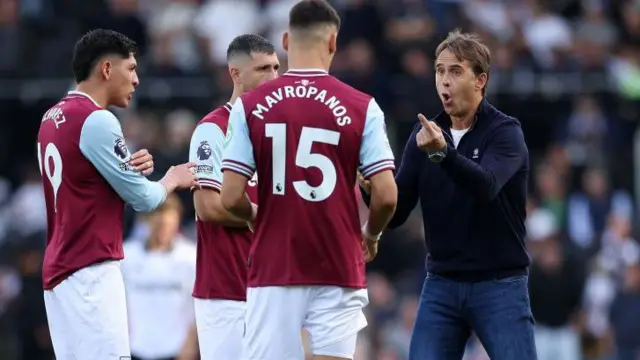 Julen Lopetegui gives instructions to players