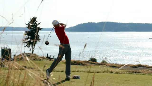 Jordan Spieth hits a big drive