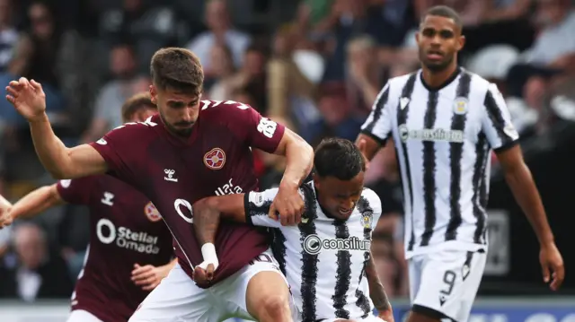 Hearts and St Mirren players