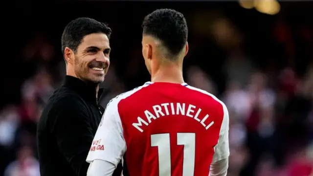 Arsenal FC head coach Mikel Arteta and Gabriel Martinelli of Arsenal FC celebrate