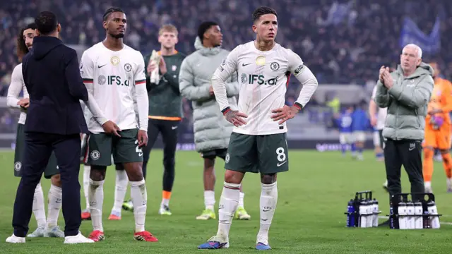 Enzo Fernandez looks dejected