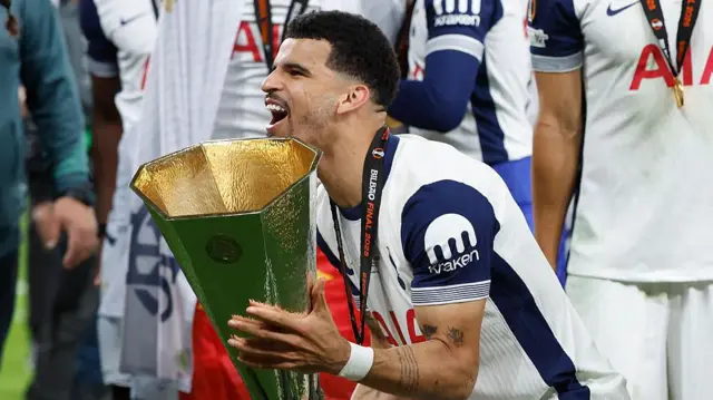 Dominic Solanke celebrates the victory following the Europa League Final 