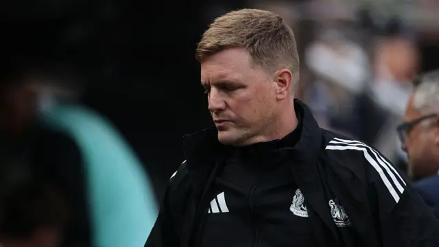 Eddie Howe looks dejected