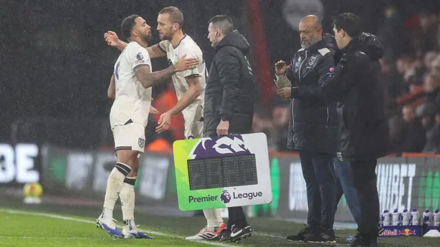 Callum Wilson is subbed by Head Coach Nuno Espirito Santo for Thomas Soucek