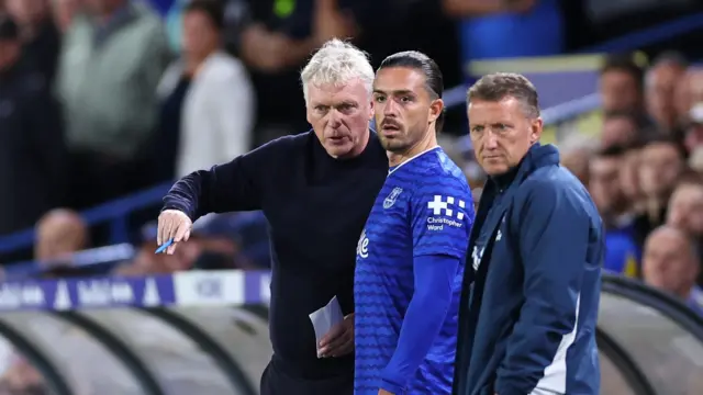 David Moyes gives instructions to jack Grealish before he comes on to the pitch