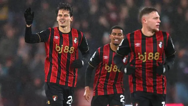  Enes Unal of Bournemouth celebrates after scoring the equalising goal 