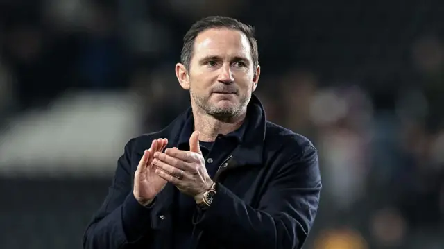 Frank Lampard applauding