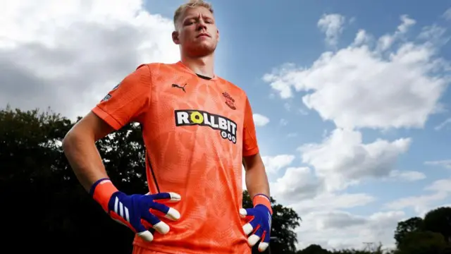 Aaron Ramsdale poses in a Southampton kit