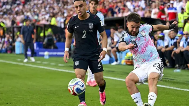Nicolas Raskin playing for Belgium against the United States