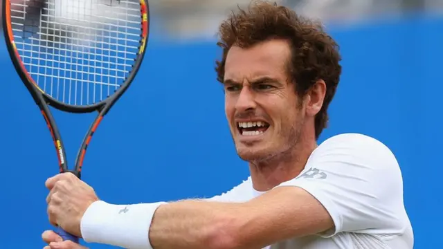 Andy Murray takes control of the first set.