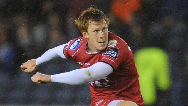 Scarlets' Rhys Patchell kicks a penalty against Edinburgh