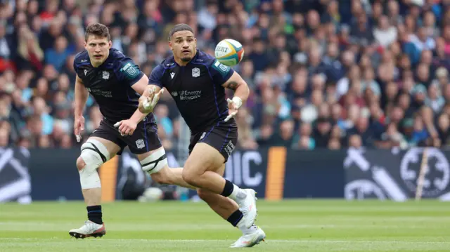 Scott Cummings and Sione Tuipulotu in action for Glasgow Warriors