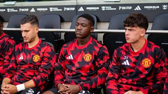 Kobbie Mainoo on the bench for Manchester United