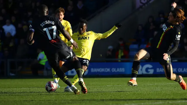 Siriki Dembele scores the winning goal for Oxford against Watford