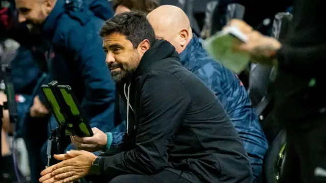 Vitor Matos in the dugout in midweek