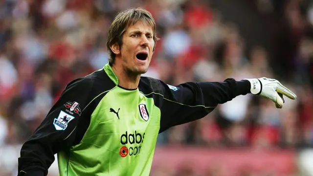 Edwin van der Sar in action for Fulham