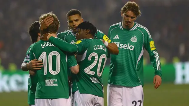 Newcastle celebrate an Anthony Gordon goal at Qarabag