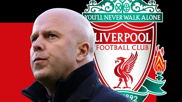 Liverpool badge with Arne Slot