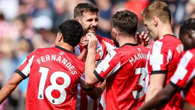Southampton players against Fulham