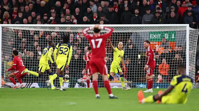 Richarlison equalises for Tottenham