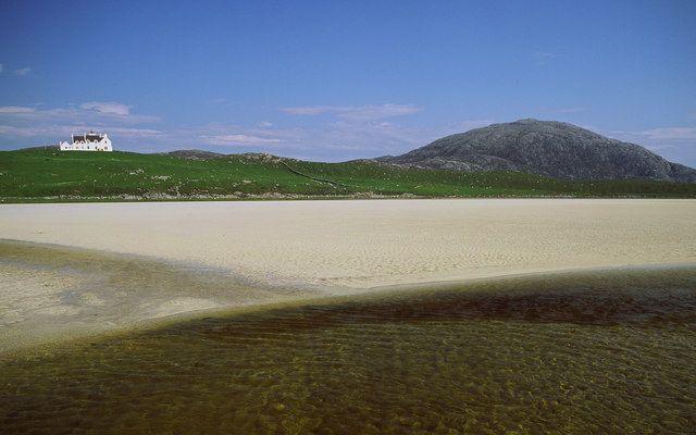 Loidse Ùige, Leòdhas, Suaineabhal, traigh mhòr 