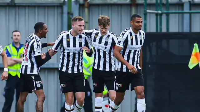 St Mirren's James Scott (C) celebrates scoring to make it 1-0 with teammates (L-R) Jaden Brown, Mark O'Hara and Mikael Mandron during a cinch Premiership match between St Mirren and Heart of Midlothian at the SMiSA Stadium