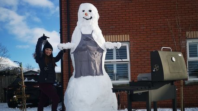 Sinead Gibson and snowman