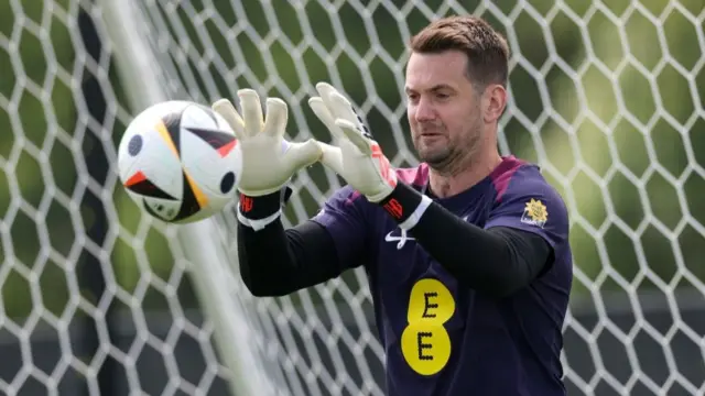 Manchester United goalkeeper Tom Heaton