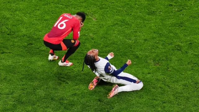 Destiny Udogie celebrates
