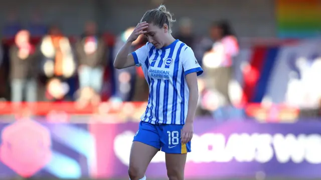 Maisie Symonds goes off