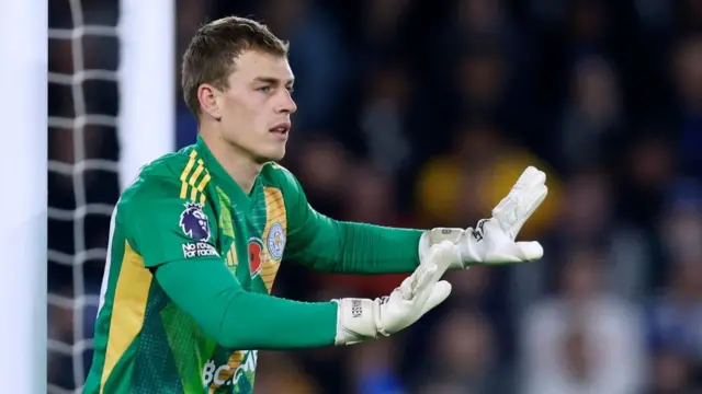 Mads Hermansen, goalkeeper of Leicester City pointing during the Premier League match between Leicester City FC and Nottingham Forest FC at The King Power Stadium on October 25, 2024