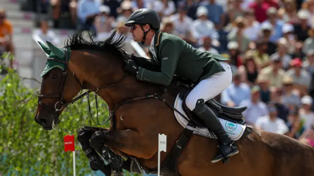 Daniel Coyle jumped a clear round on Legacy in the team showjumping final