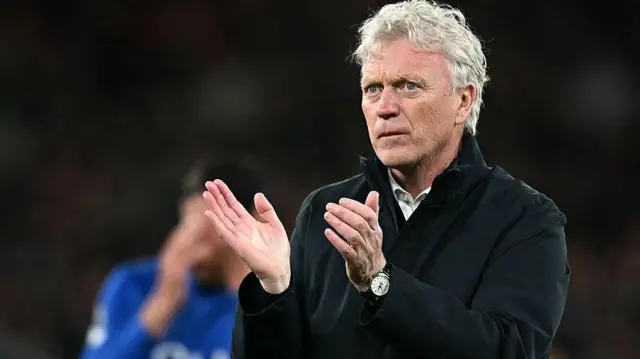 Everton manager David Moyes applauds