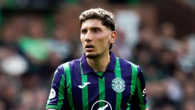 Nectarios Triantis played 36 games for Hibernian last season
