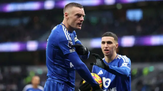 Jamie Vardy of Leicester City celebrates