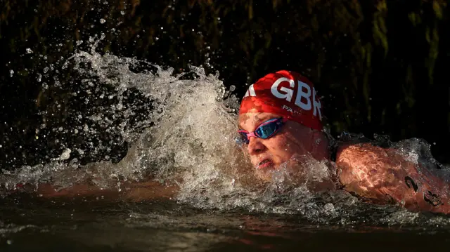 Hector Pardoe in the Paris 2024 10k open water swim