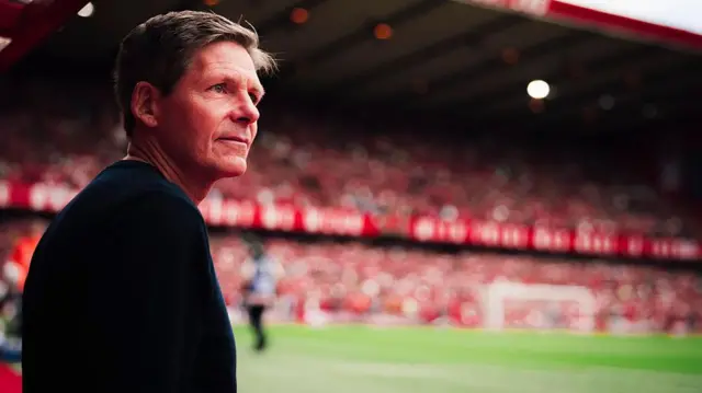 Oliver Glasner looking pensive on the touchline at the City Ground