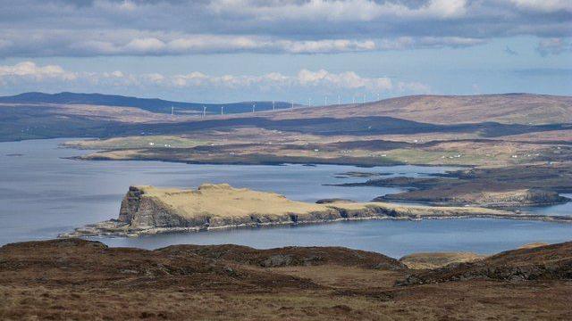 Tuath-Gaoithe Bheinn Acadail bho 