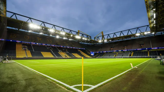 SIGNAL IDUNA PARK
