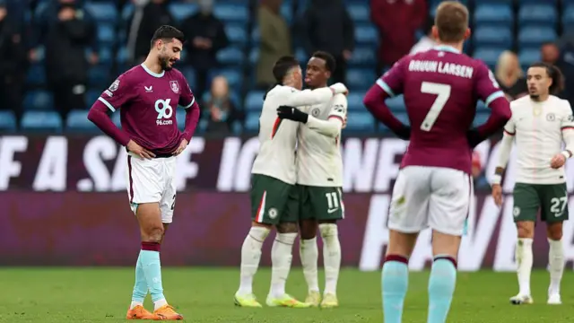 Armando Broja of Burnley looks dejected 