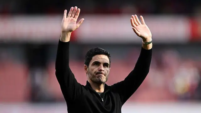 Mikel Arteta managing Arsenal