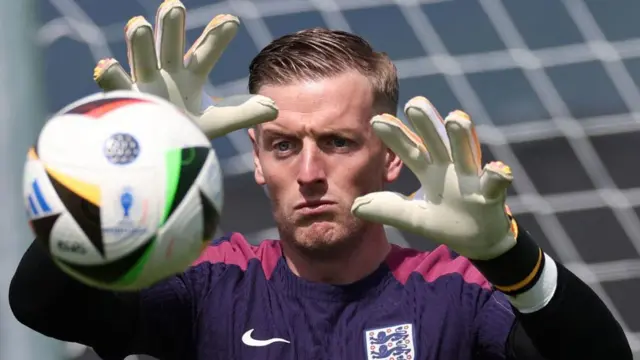 Jordan Pickford in England training