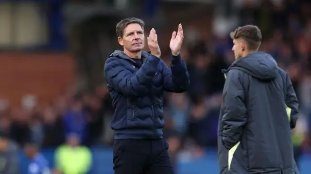 Oliver Glasner, Manager of Crystal Palace, applauds the fans at the end of the Premier League match between Everton FC and Crystal Palace FC at Goodison Park