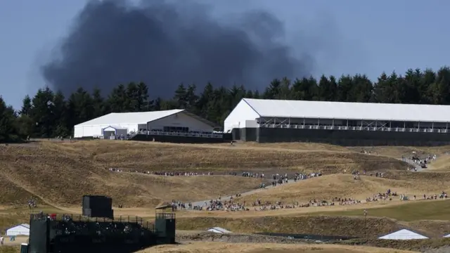 Smoke continues to move towards Chambers Bay