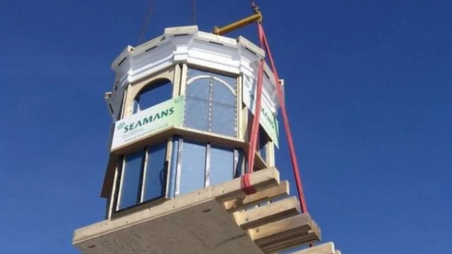 Bury St Edmunds Cupola being lifted into place