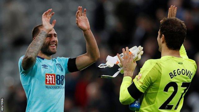 Asmir Begovic (right)