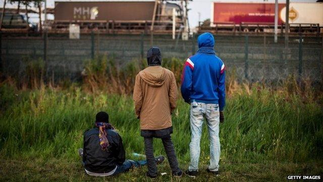 Calais migrants attempt to find a way to reach the UK